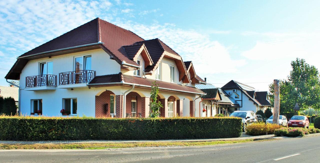 Fonix Apartmanhaz Nagypáli エクステリア 写真